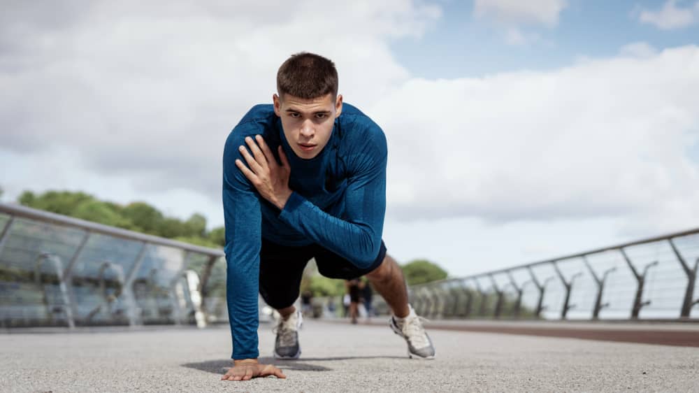 Trabajo de flexión de hombro al aire libre